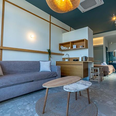 Take Me Here With A Sea View By Salt Apartments Волос Экстерьер фото