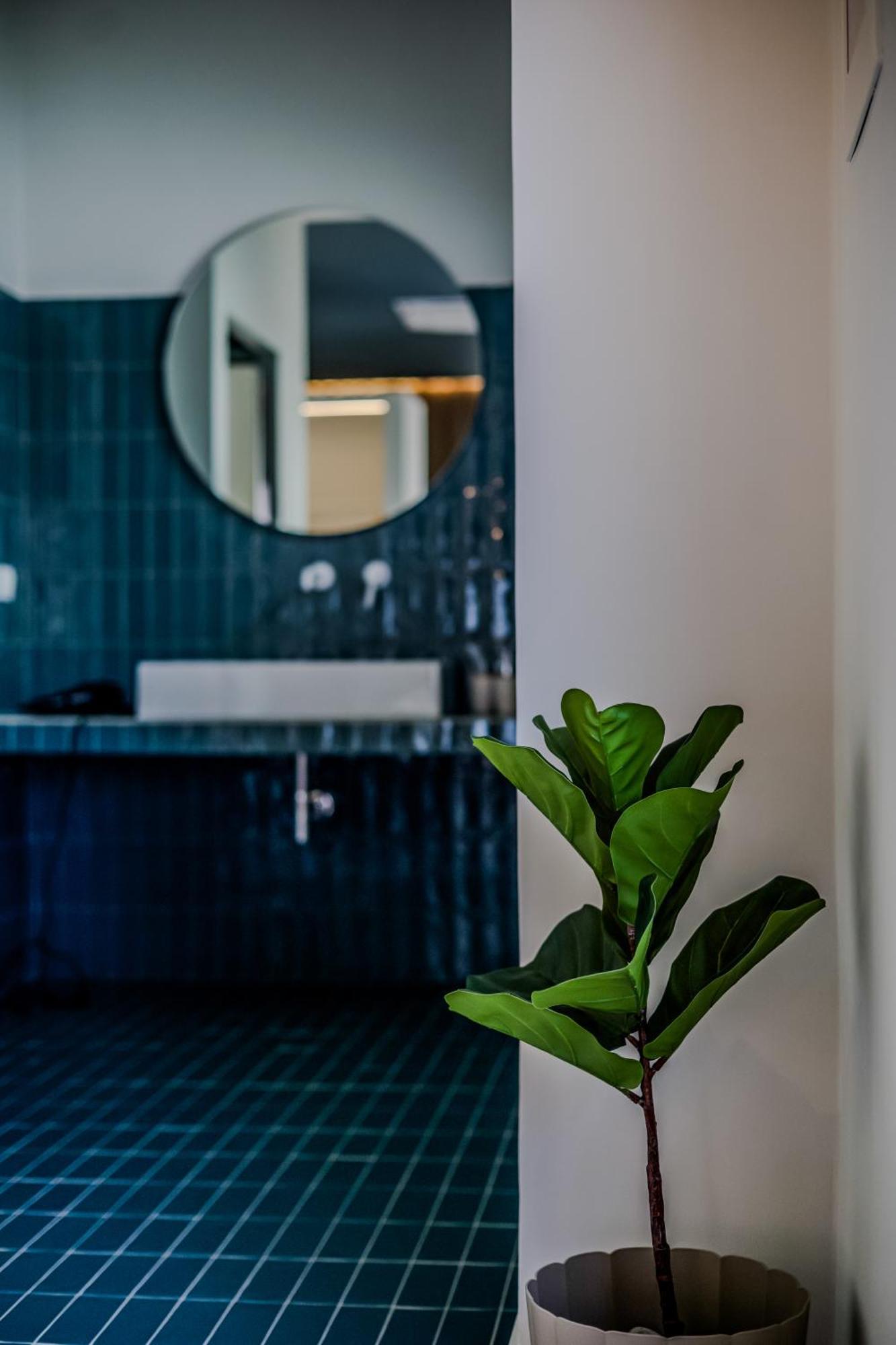 Take Me Here With A Sea View By Salt Apartments Волос Экстерьер фото